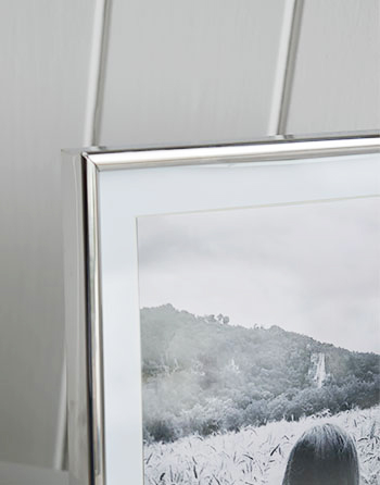 Silver 6x4 photframe with white mount