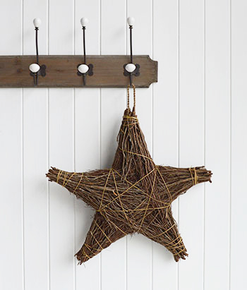 Hanging twig star for a nordic feel
