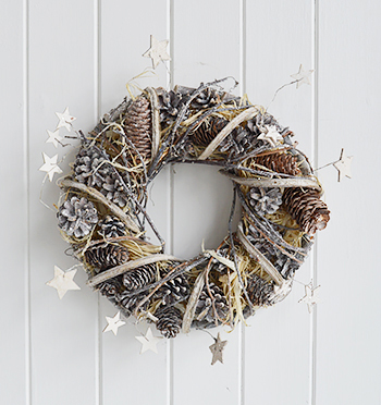 Grey wreath pinecones stars