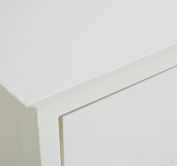 The close up of the cream Newbury bench shows the close up colour