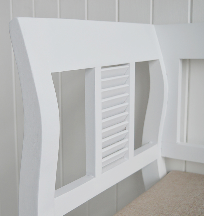 Close up of the finish of the Rhode Island white storage seat