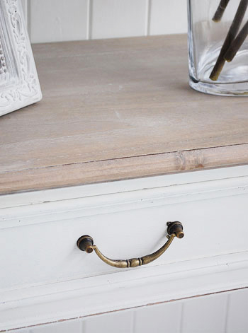 Close up of the table top of the Brittany console table for coattage furniture