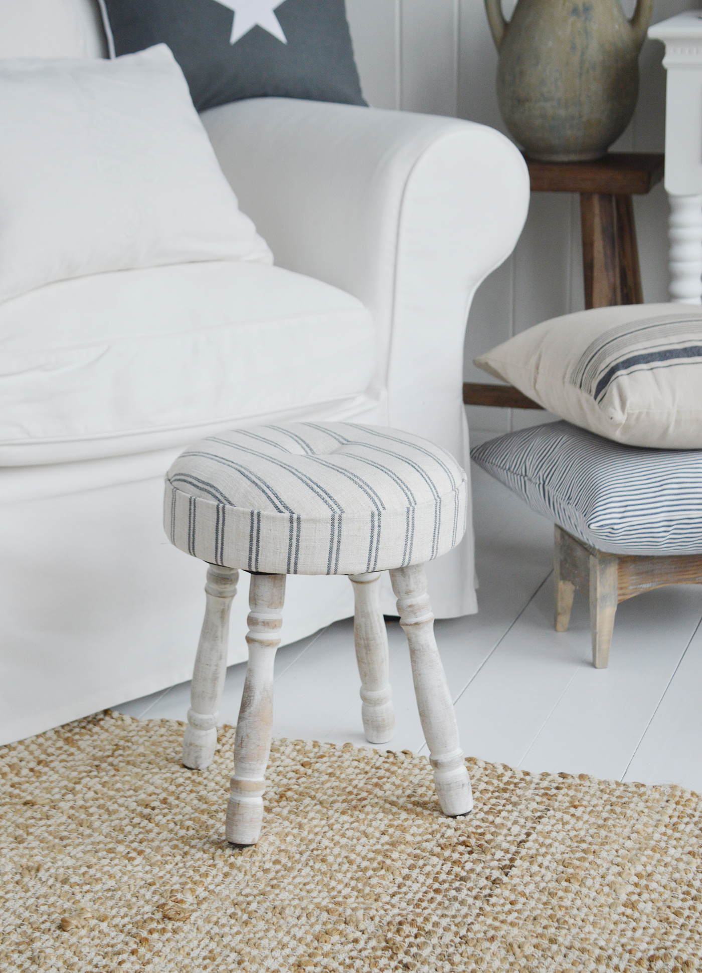 Long Island Small Stool Footstool - The White Lighthouse Furniture</title>
<meta name=