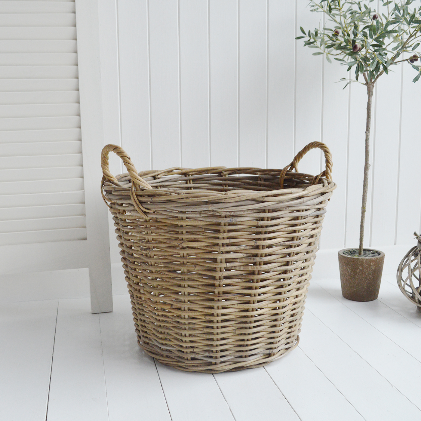 Casco Bay extra large round basket from The White Lighthouse Furniture. New England, country, coastal, city and white home interiors. Hallway, Bedroom , Bathroom and living room
