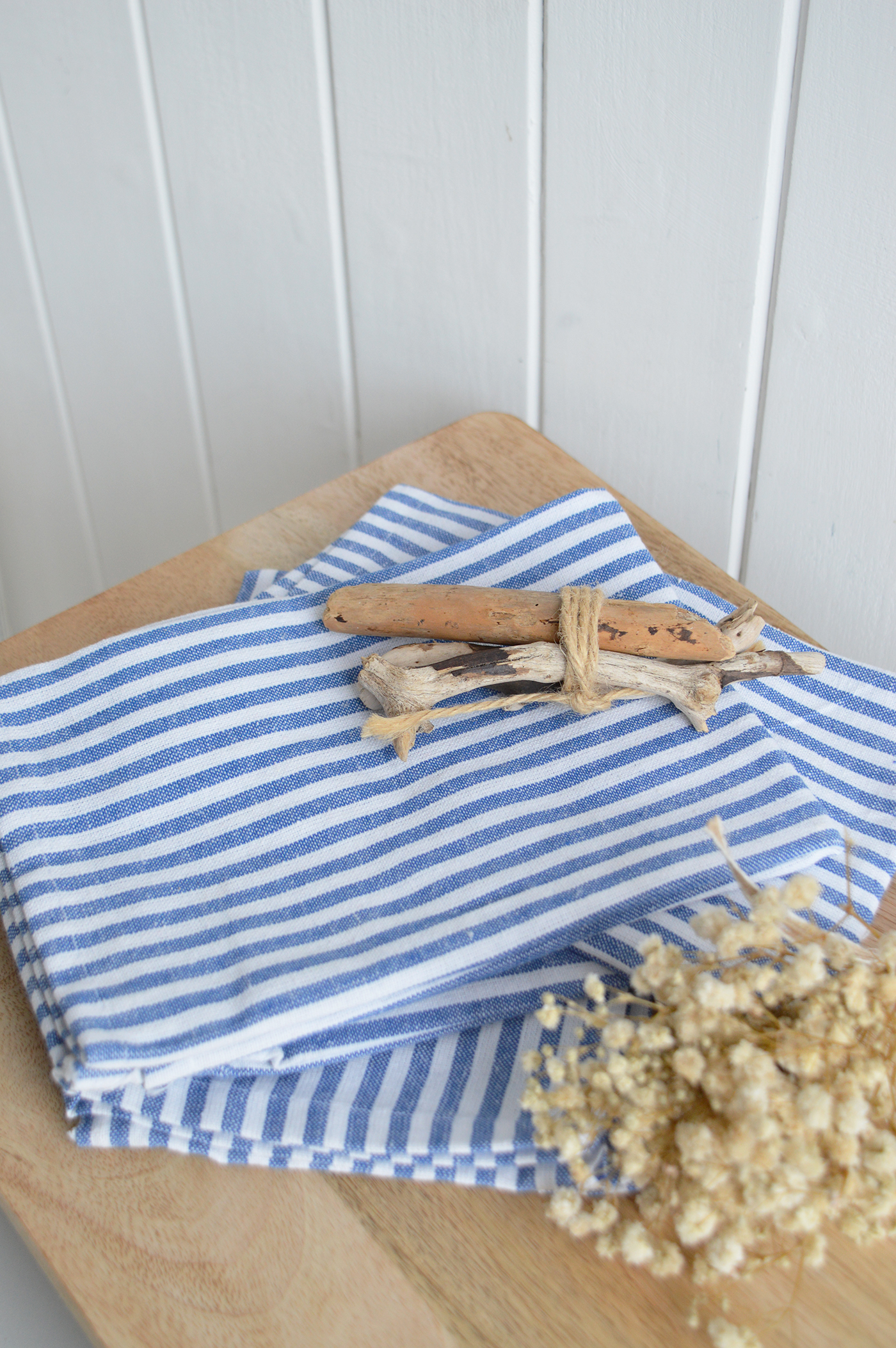 A simple striped detail that instantly refreshes a white or neutral kitchen.