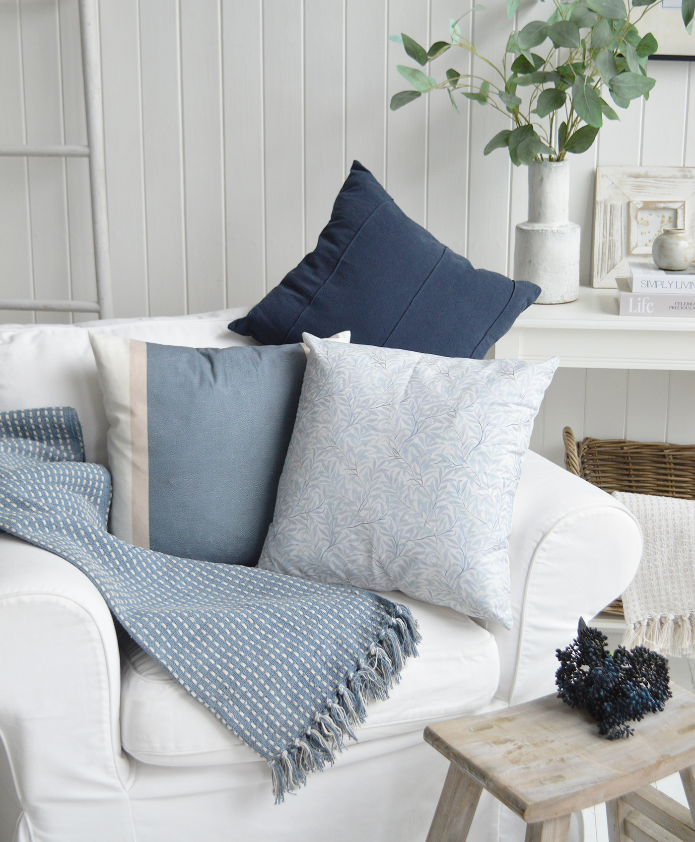 Designed for lovers of coastal living, the Sandbar Cushion Cover brings understated elegance to Hamptons-inspired homes and beach house interiors.