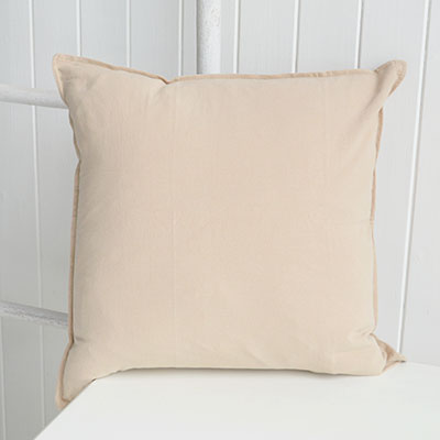 The Ridgefield cushion cover blends soft neutral tones with timeless simplicity, bringing an elegant layered look to coastal interiors, Hamptons homes and relaxed New England living spaces.