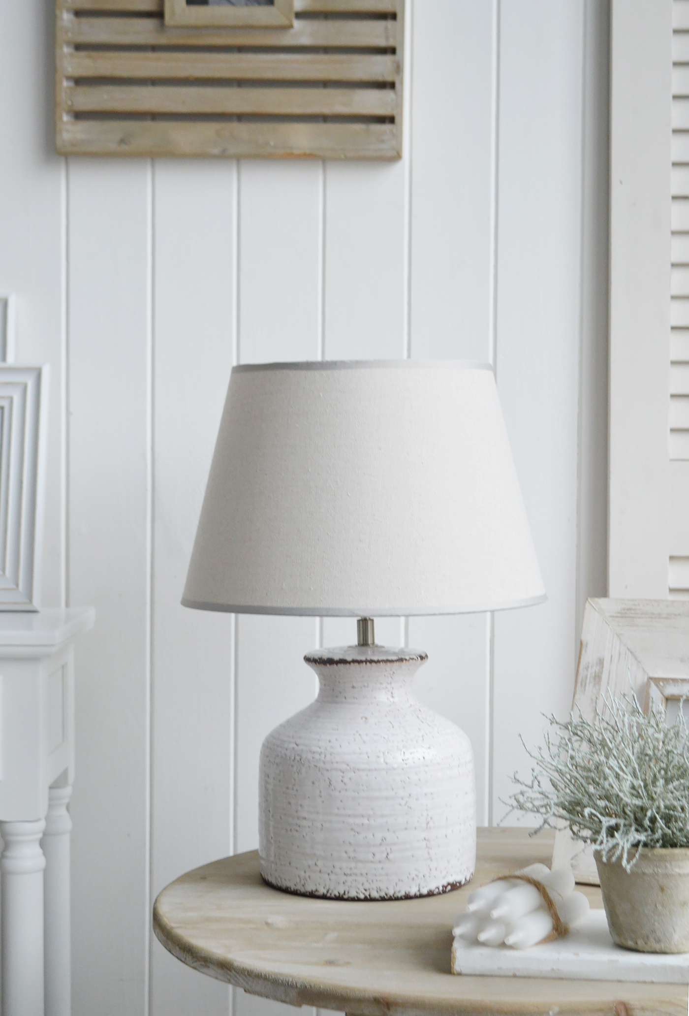 White ceramic sales lamp with holes