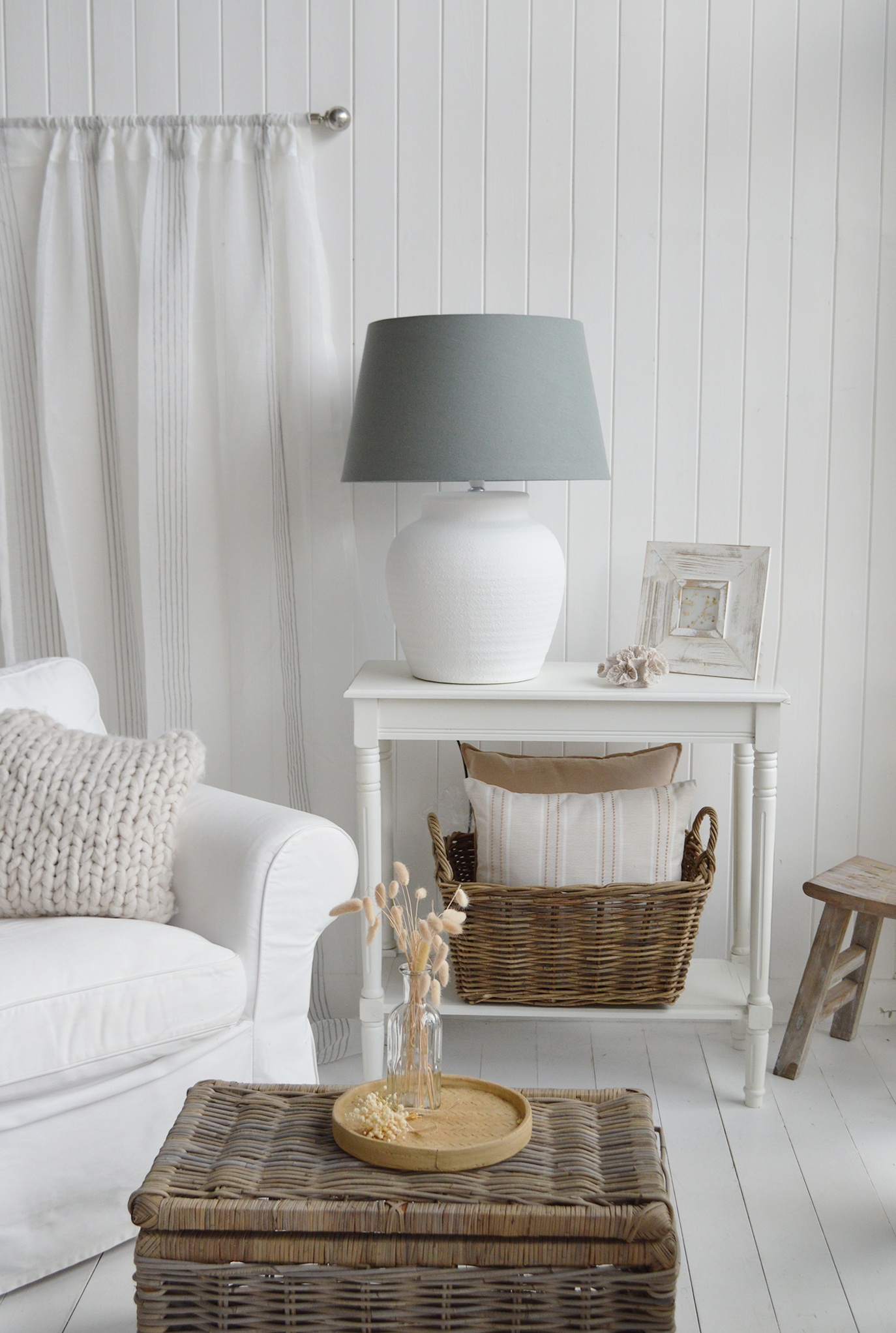 Style this elegant stone-effect lamp on a console table, bedside or side table to complete a Hamptons or New England interior.