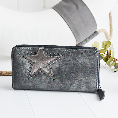 Grey star purse for New England Lifestyle from The White Lighthouse