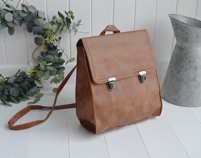 Yale Preppy faux leather rucksack for New England living