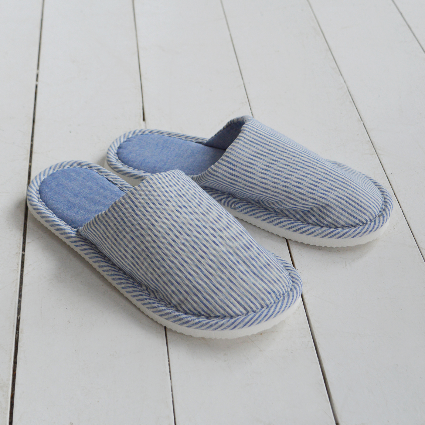 Perfect for cosy mornings and relaxed evenings, our Harbour Bay Stripe Slippers offer soft padded comfort, a hard-wearing non-slip sole and classic coastal stripes that never go out of style.