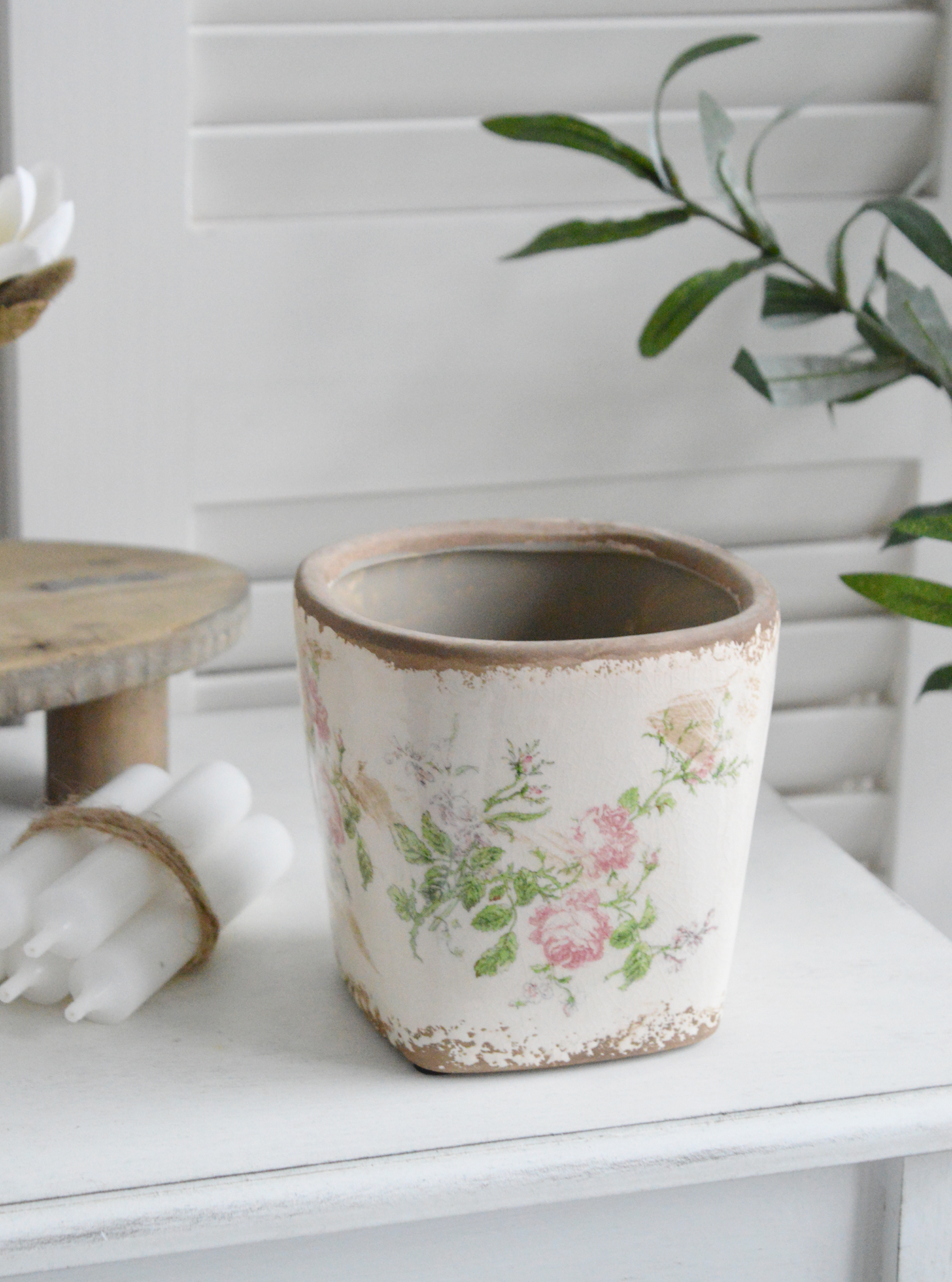 Rosewood Ceramic Pot - New England, modern country, coastal and modern farmhouse furniture and interiors