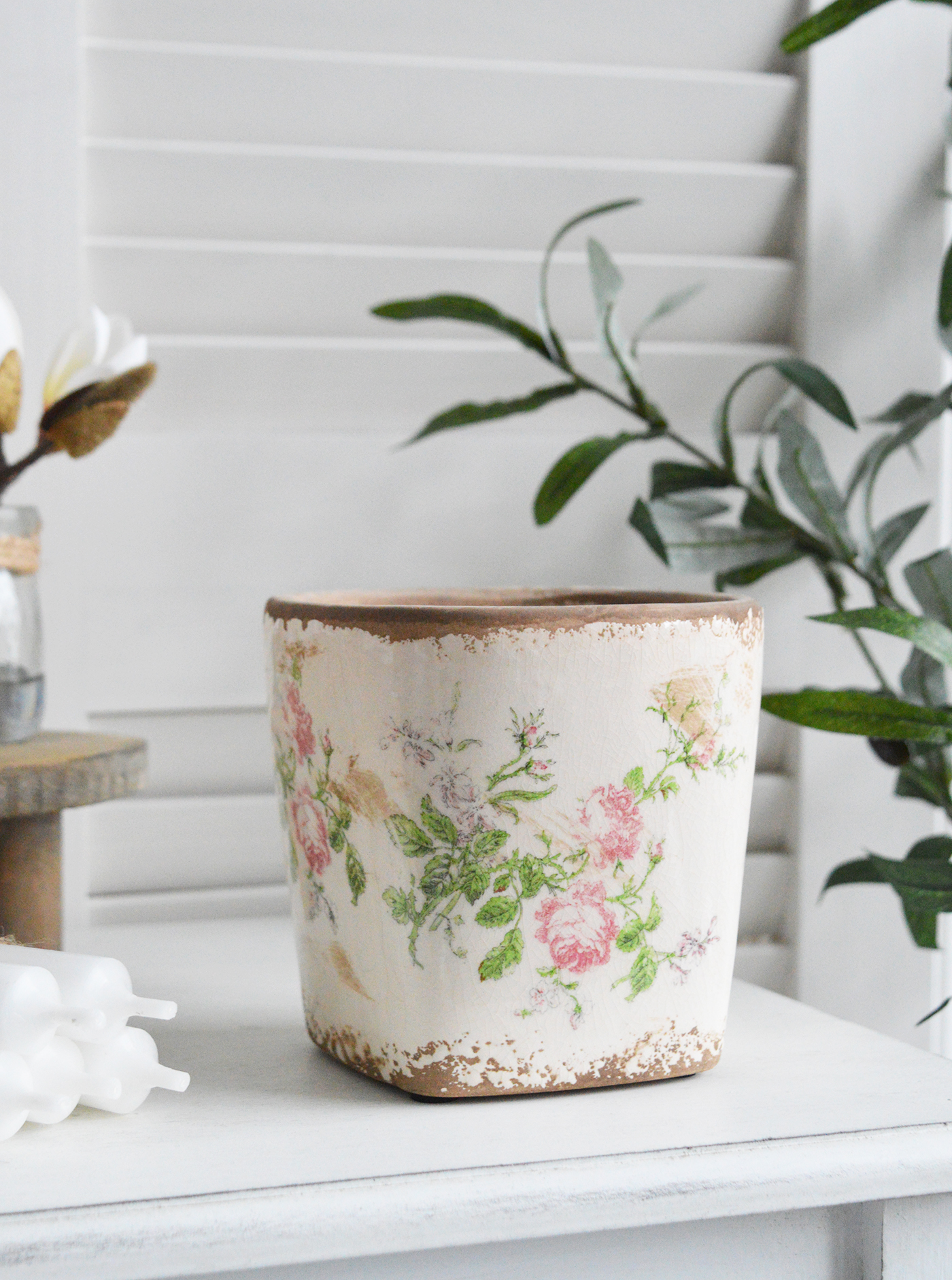 Rosewood Ceramic Pot - New England, modern country, coastal and modern farmhouse furniture and interiors
