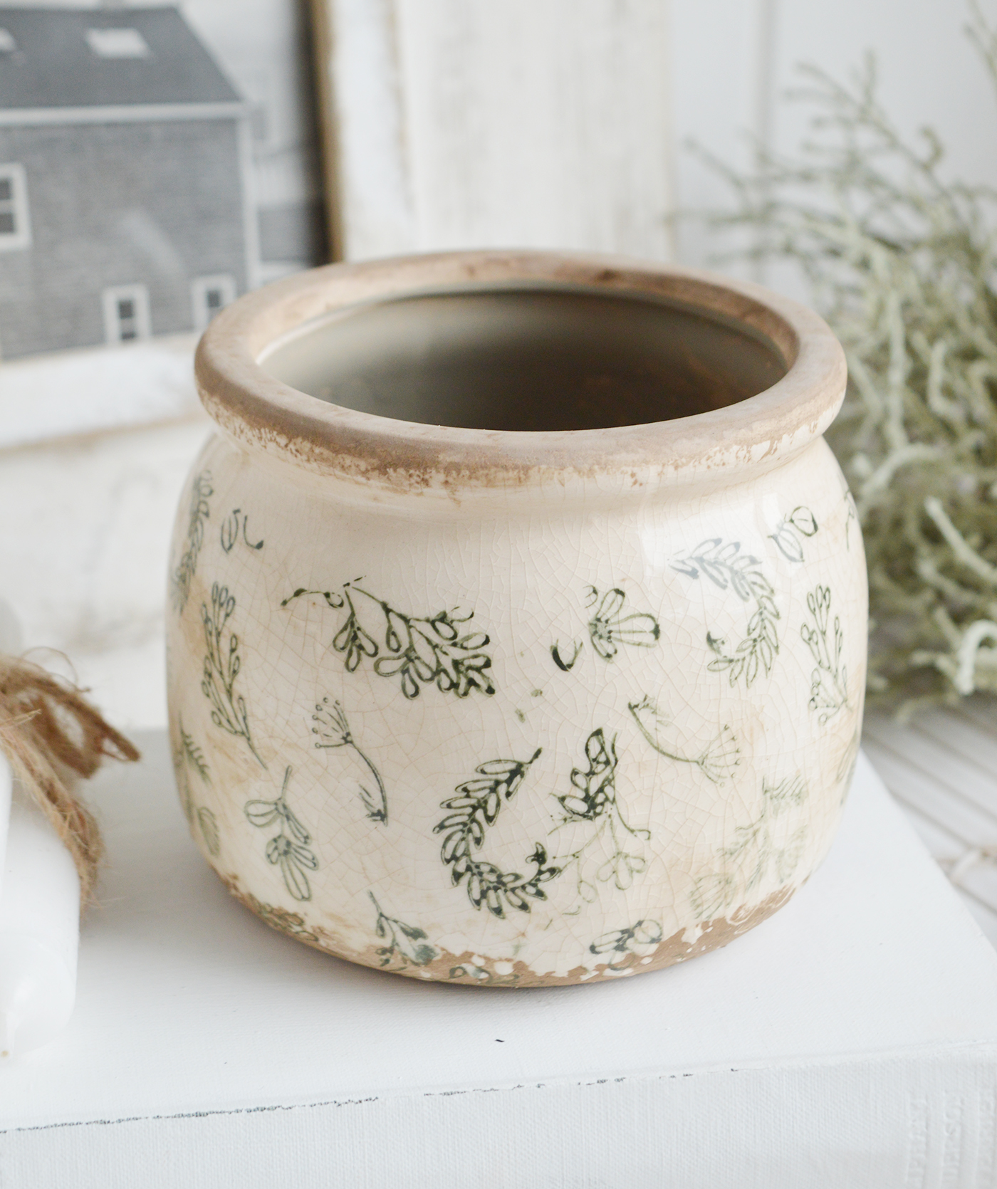 Westbrook vintage style ceramic pot to suit New England interiors complementing modern farmhouse, country and coastal furniture