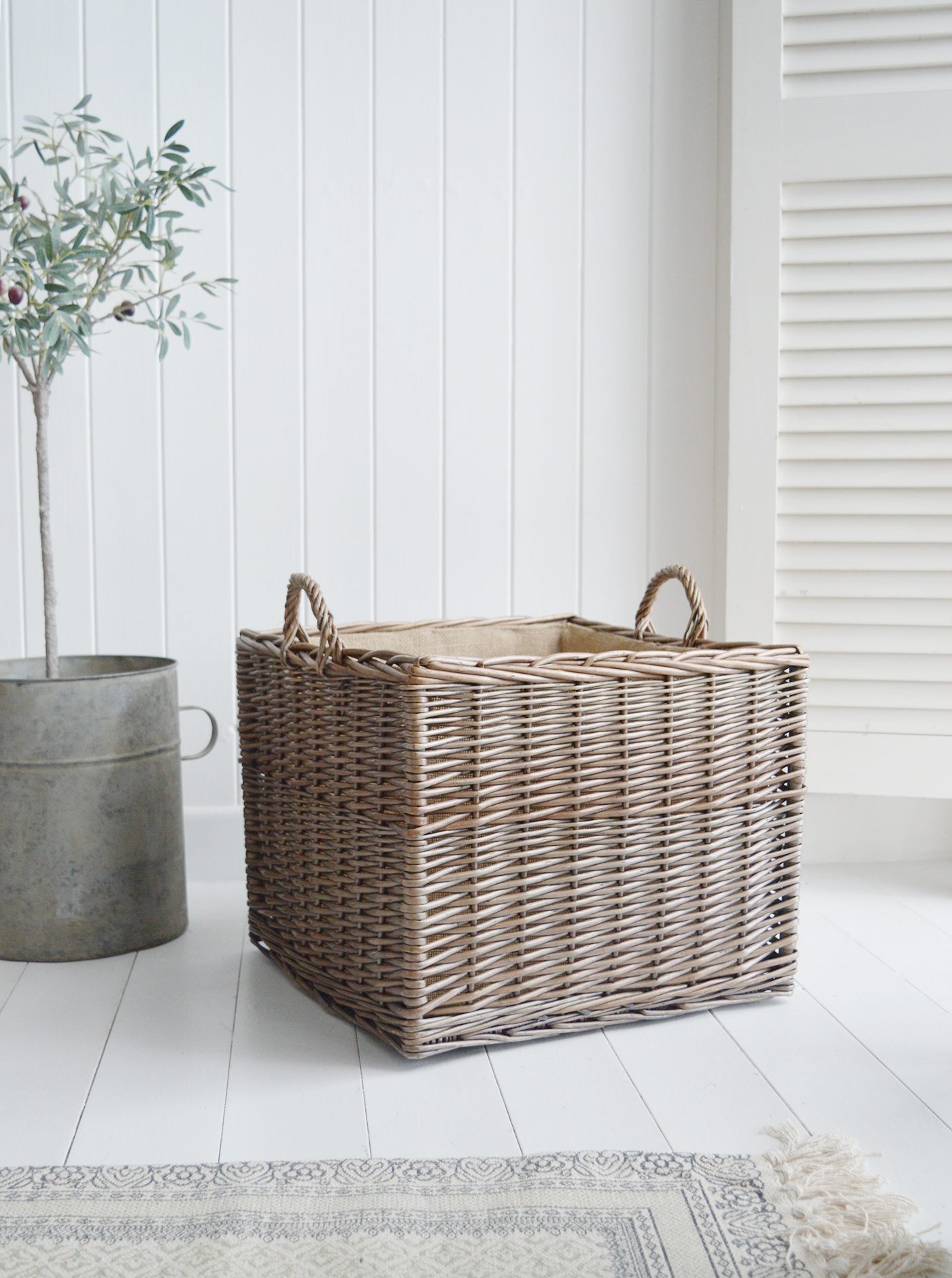 Large Lined Square Log Basket