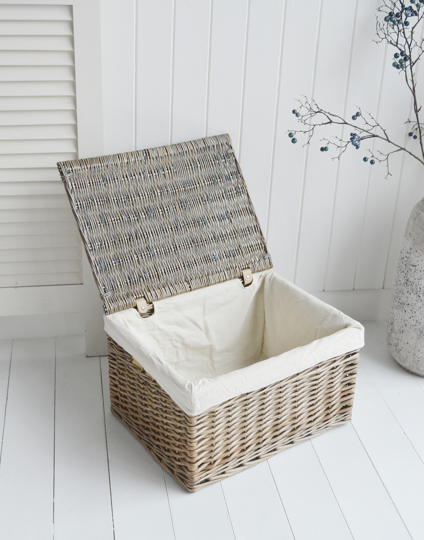 Harrow Picnic style basket hamper with lid from The White Lighthouse Furniture. New England, country, coastal, city and whie home interiors. Hallway, Bedroom , Bathroom and living room