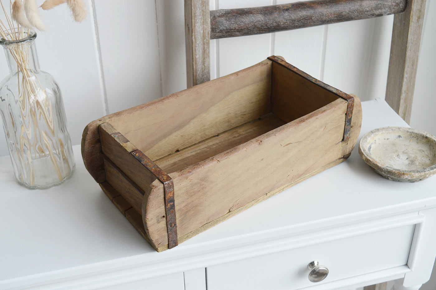 Vintage Wooden single Brick Mould.  New England coastal country and modern farmhouse and white home accessories. The White Lighthouse furniture and home decor for living rooms, hallways, bedrooms and bathrooms in the UK