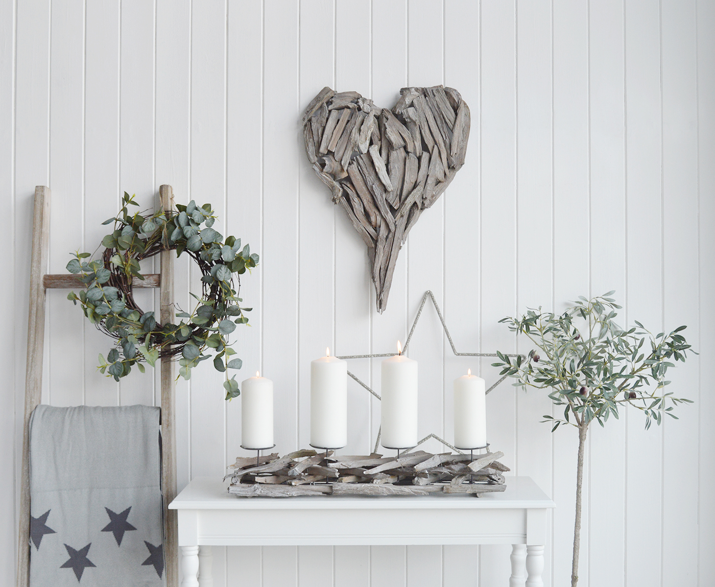Driftwood home accessories and furniture in New England Style for country, coastal and modern farmhouse homes and interiors
