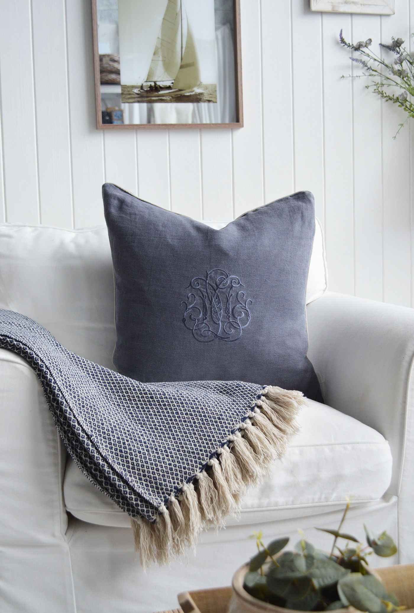 New England style linen luxurious cushions