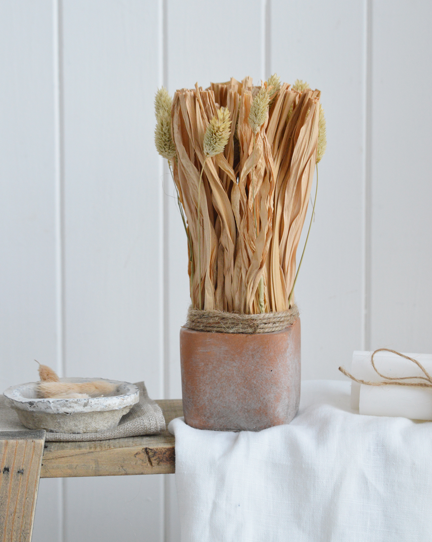 Dried Grass Bouquet in terracottap pot