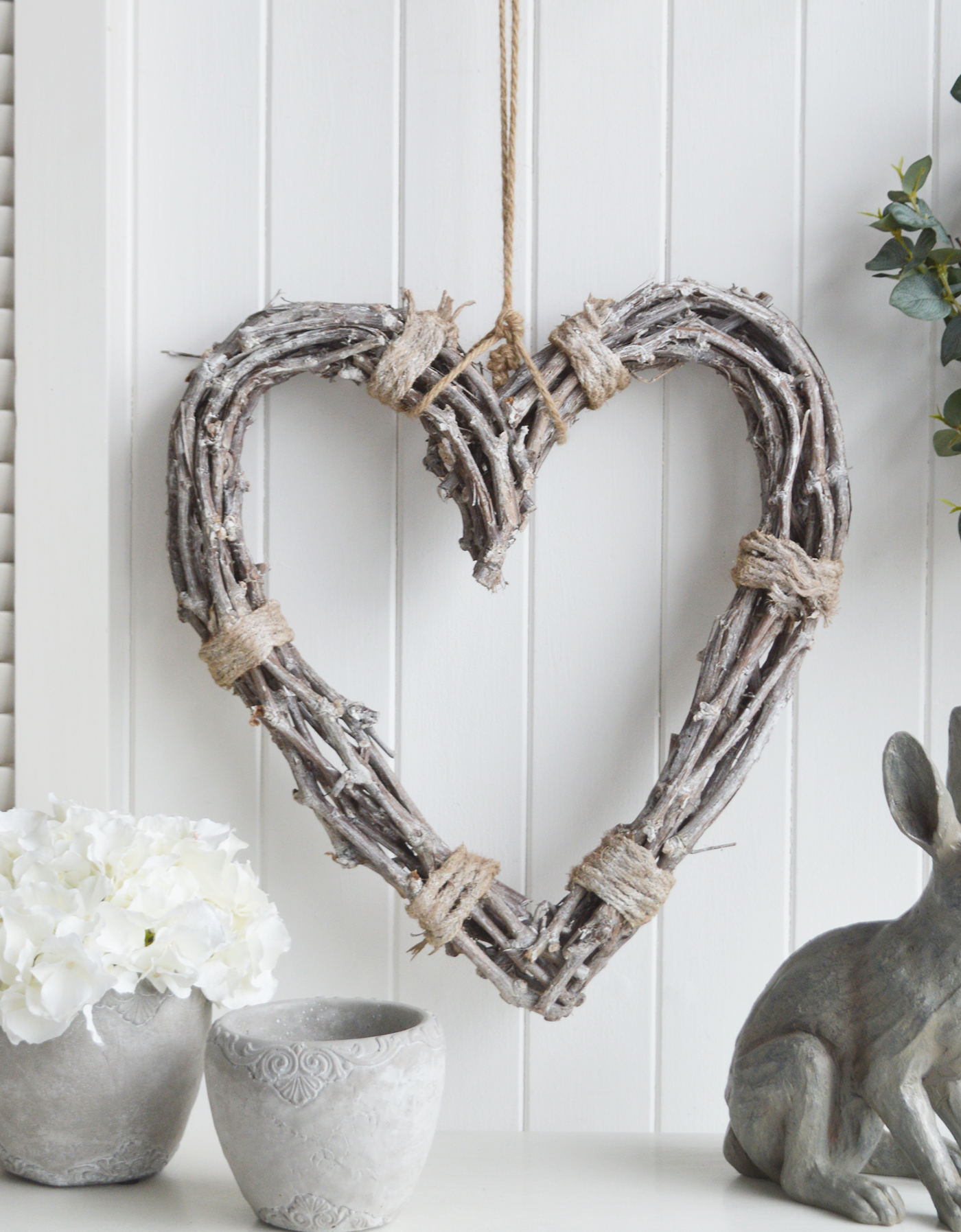 Driftwood Heart Wall Decor - The White Lighthouse