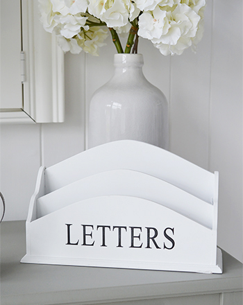 Whit letters holder for desk tidy