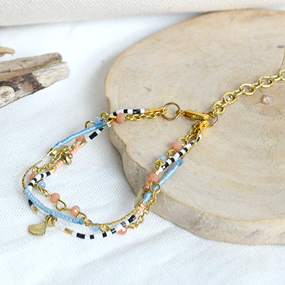 The White Lighthouse Lifestyle. With the fine living of those living in New England, whether it be simple or grand, in the country or on the coast, we have brought together some beautiful lifestyle pieces including bags, jewellery, umbrellas and scarves for New England style living. - Seabrook Bracelet