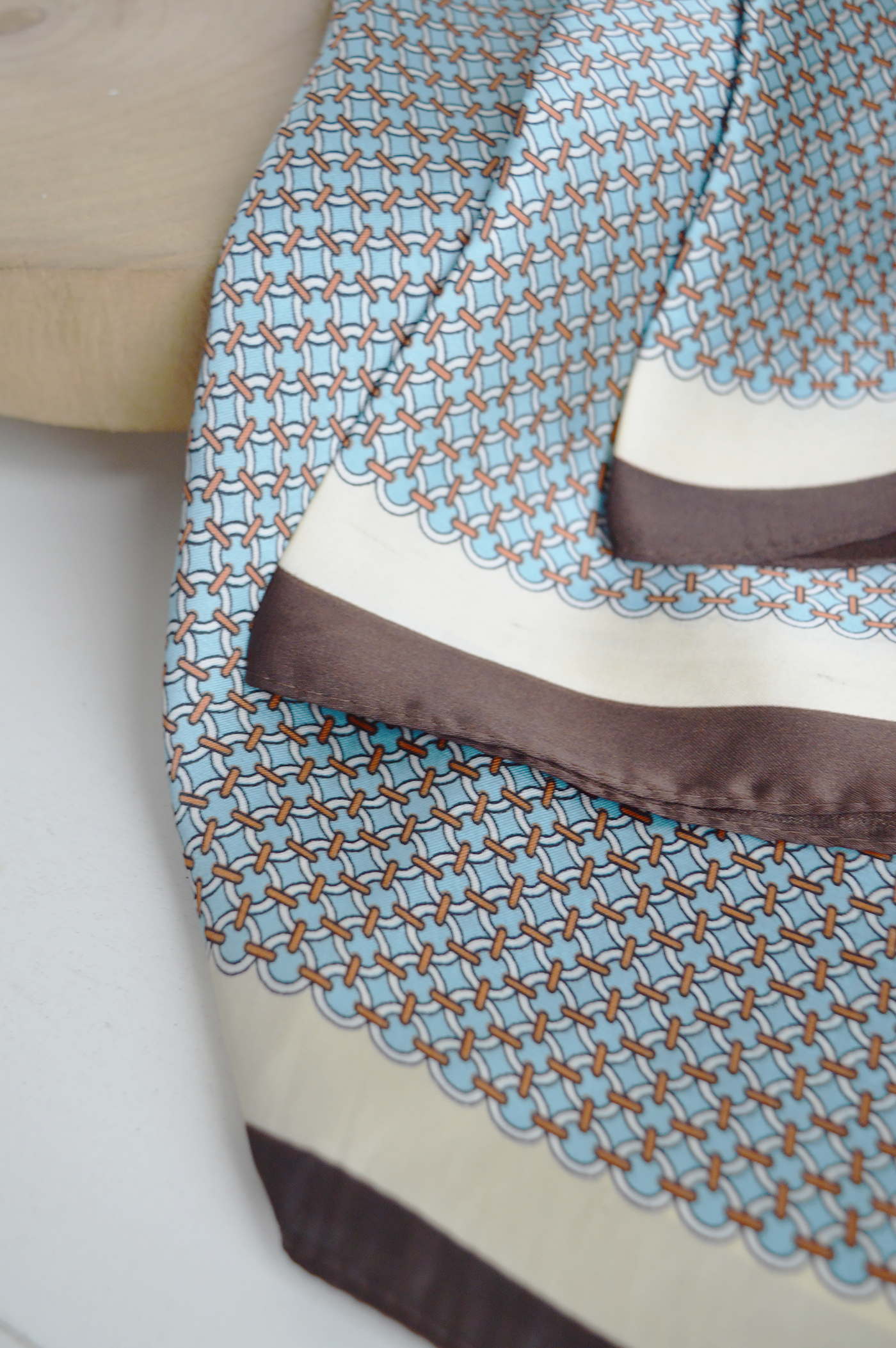  Perfect for lovers of coastal lifestyle fashion, the Newport Collection blends classic style with modern versatility.