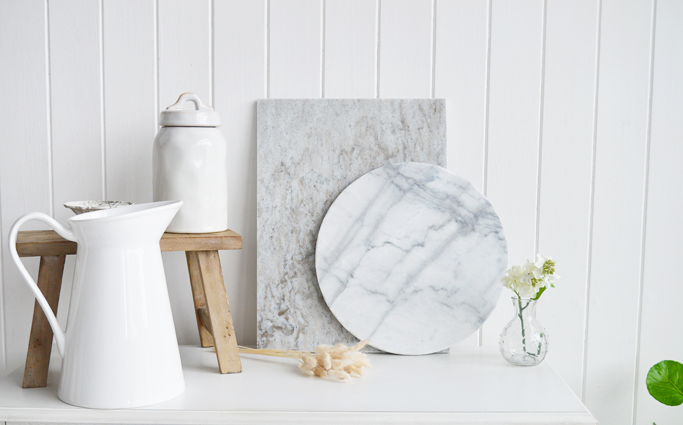 Grey & White marble Round Tray Chopping Boards - New England style White Home Accessories for country, coastal and city homes and interiors