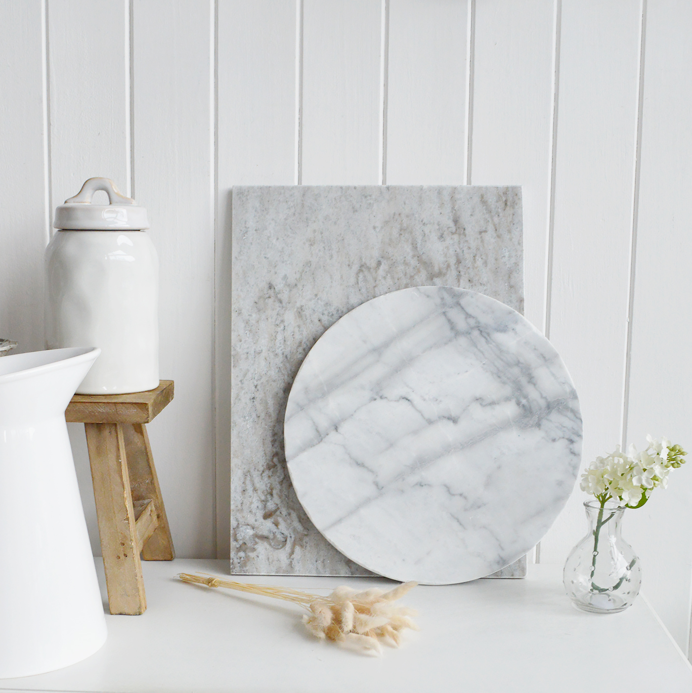 Grey & White marble Round Tray Chopping Boards - New England style White Home Accessories for country, coastal and city homes and interiors