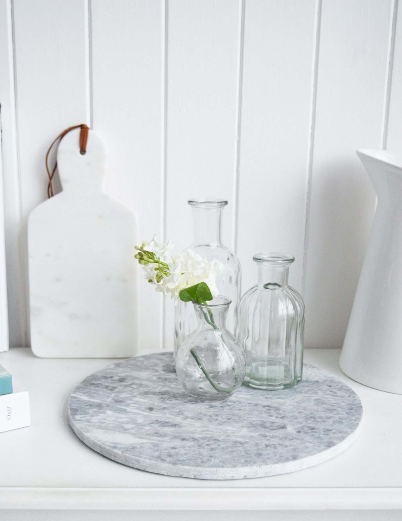 Grey & White marble Round Tray Chopping Board- New England style White Home Accessories for country, coastal and city homes and interiors