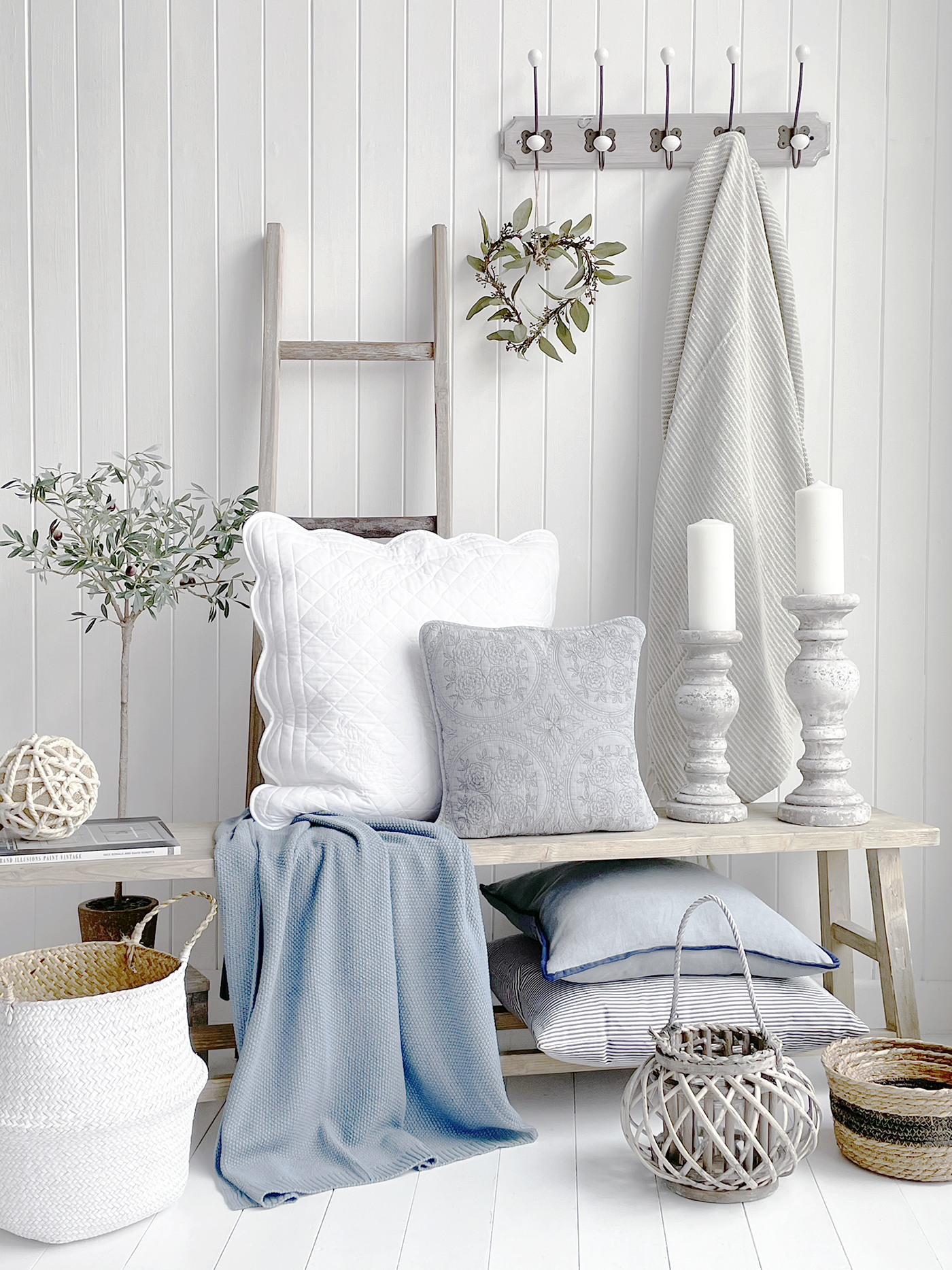 New England style interiors for country, coastal and modern farmhouse homes. Accessories and furniture 