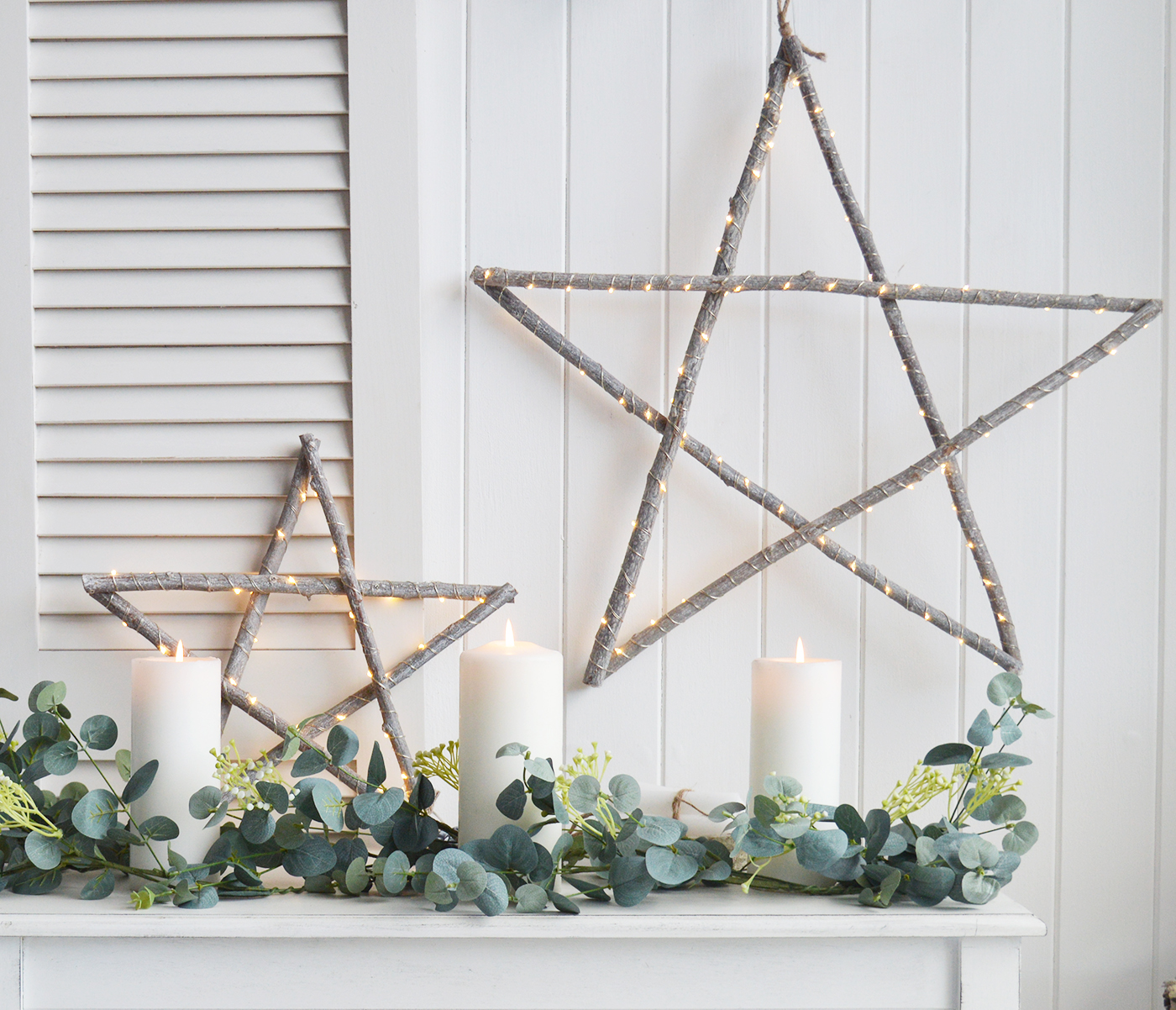 The White Lighthouse. White Furniture, New England country, coastal and city home interiors - LED llarge light up star