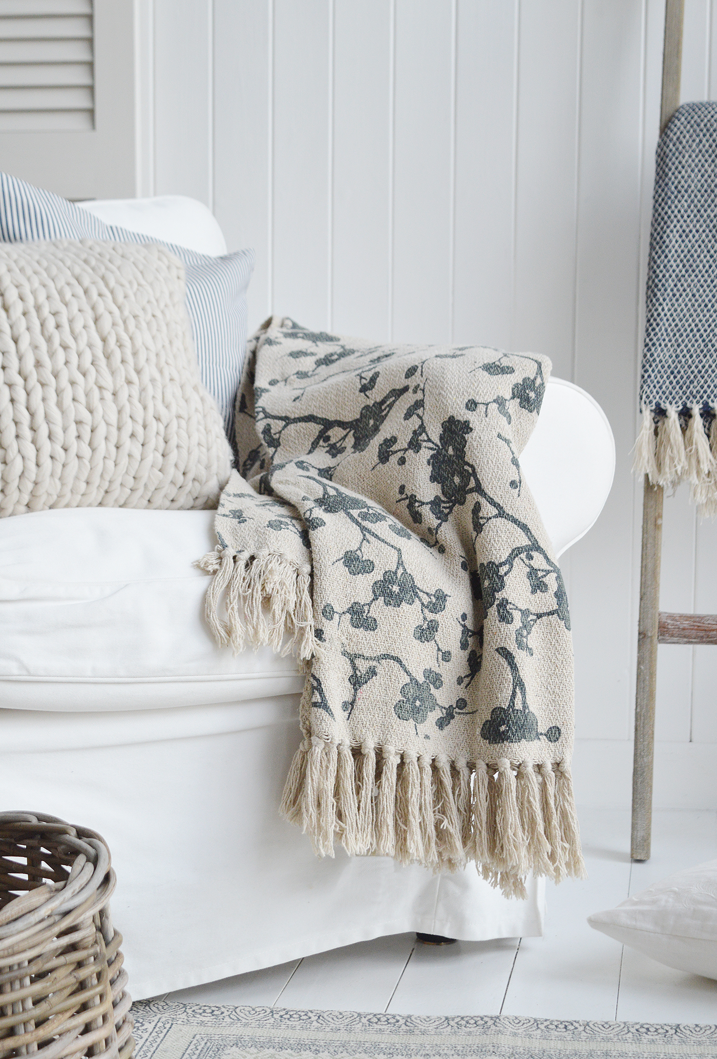 New England style throws for interiors