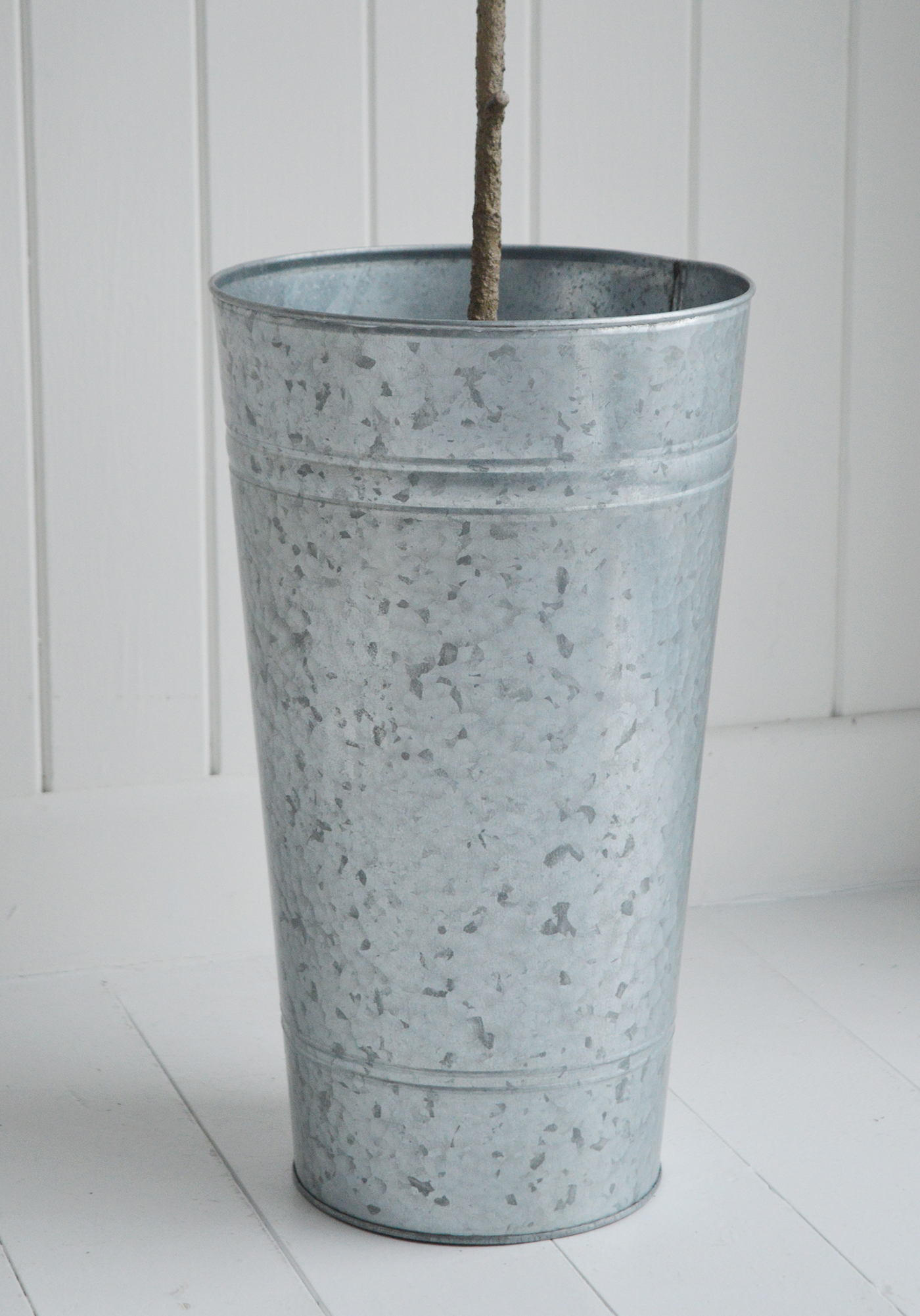 Norfolk Planter from The White Lighthouse coastal, New England and country furniture and home decor accessories UK