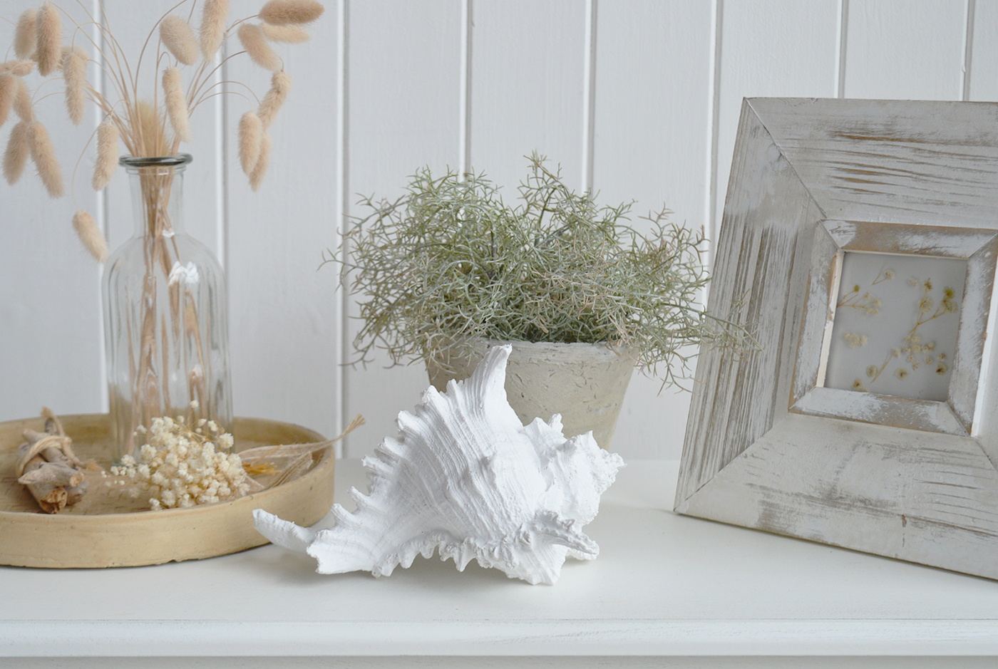 Style this coastal ornament on coffee tables, console tables or shelving to create a relaxed New England or Hamptons-inspired interior.