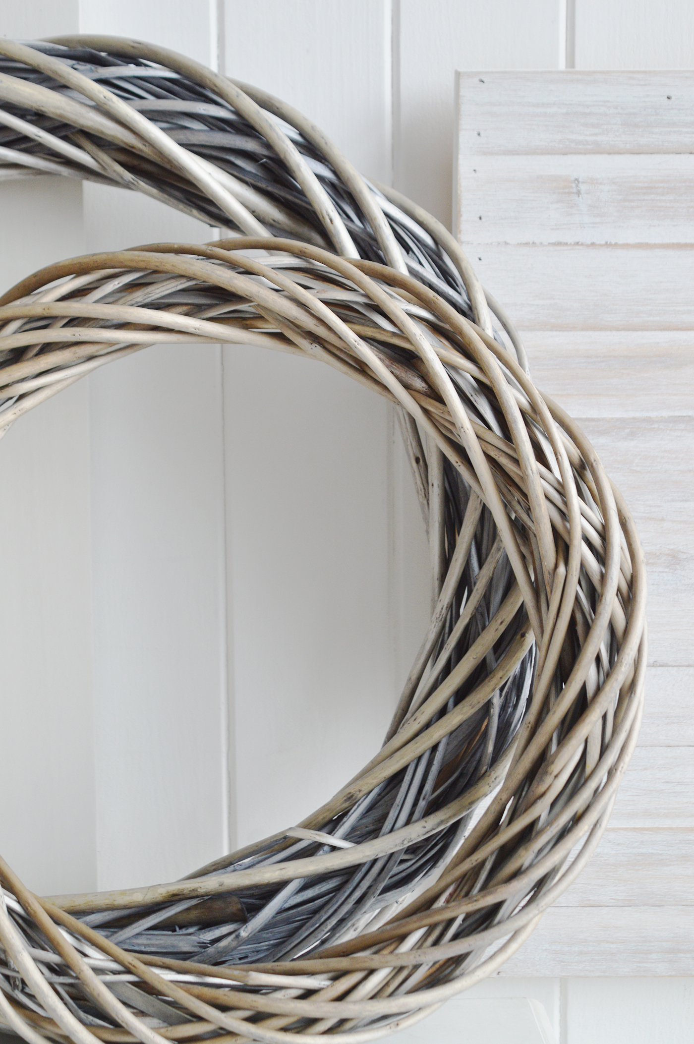 Grey Willow Wreath for a traditional New England look to your room from The White Lighthouse Furniture for the hallway, living room, bedroom and bathroom. Country, coastal and farmhouse home decor