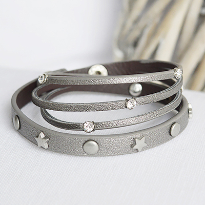 The White Lighthouse New England style lifestyle accessories Grey star bracelet