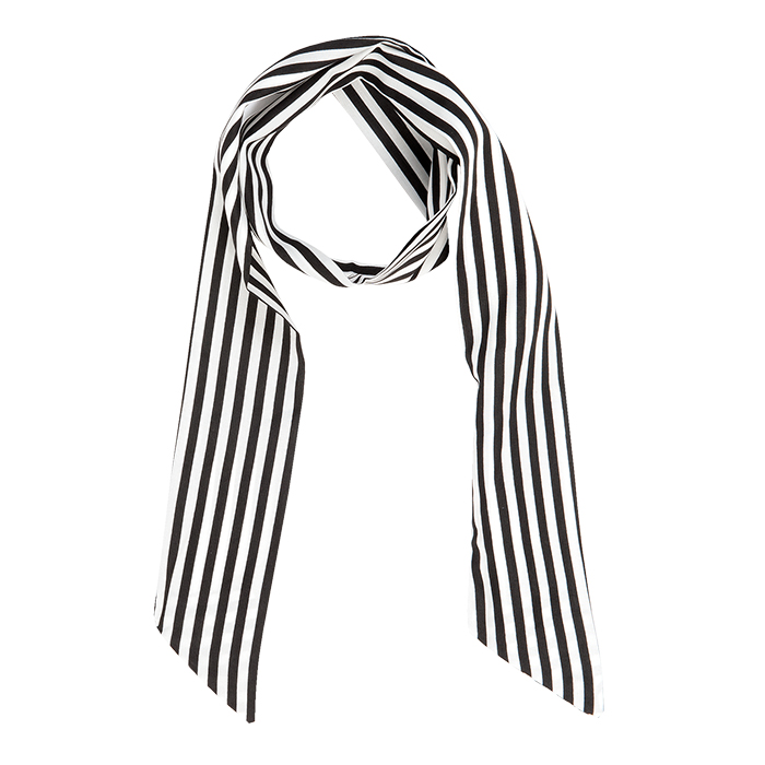 The White Lighthouse Furniture new England Lifestyle for Country and Coastal Living - blanck white striped scarf