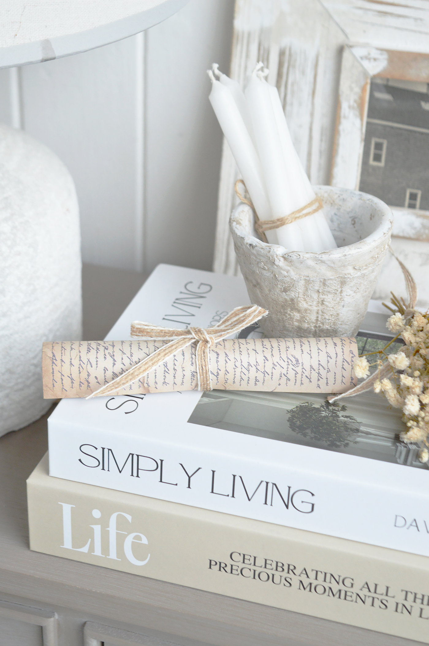 Hamptons inspired neutral decor creates a welcoming space that feels airy, elegant and timeless.