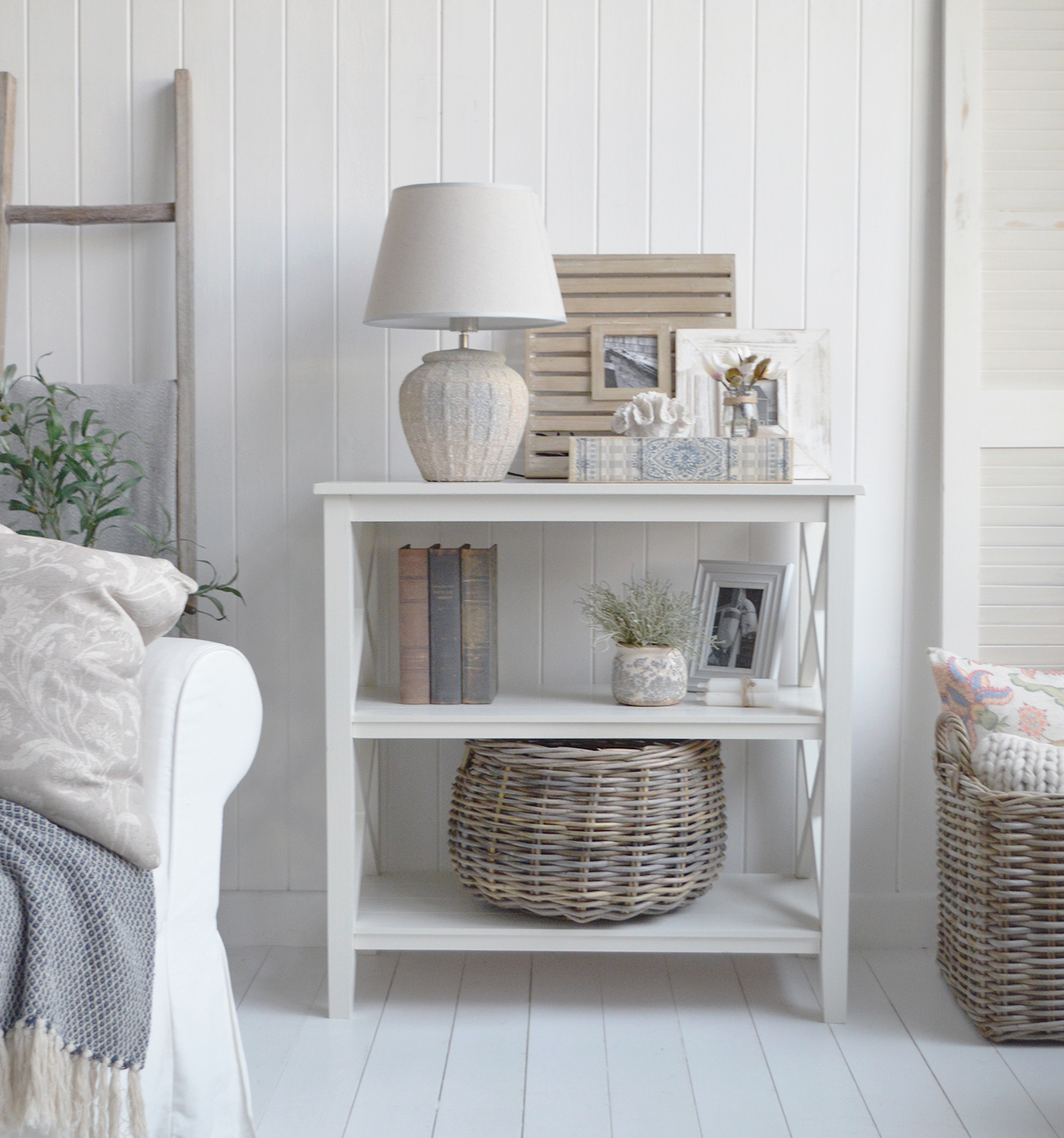 An ivory console can be a great choice as it brings a touch of elegance and brightness to your New England Style decor when furnishing beach and coastal homes