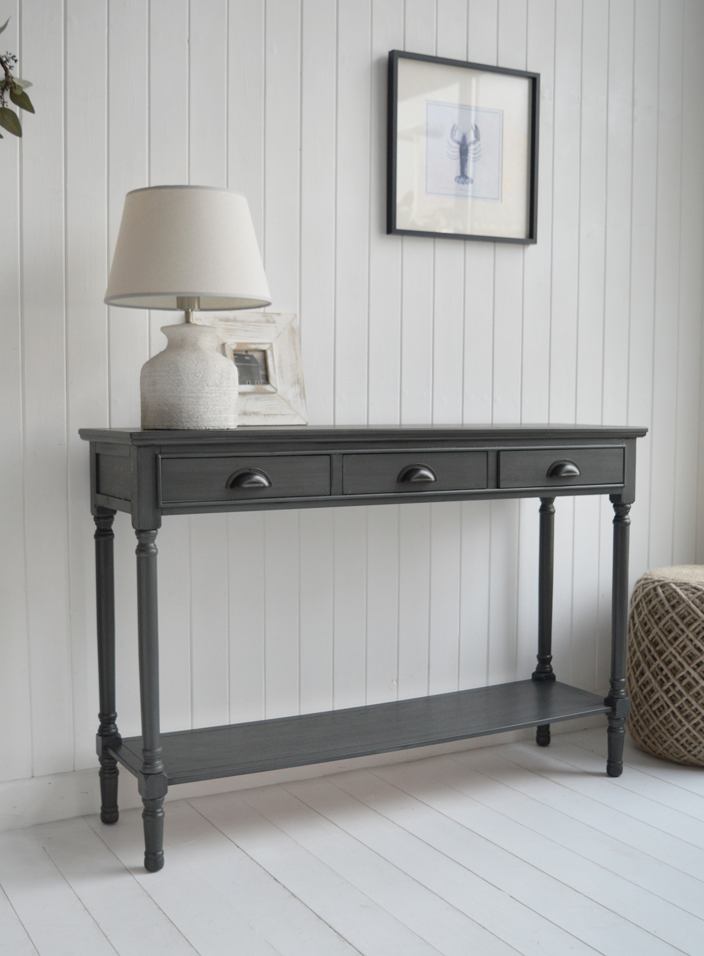 Styled with ceramics, seagrass baskets or soft linen tones, the Greyhaven enhances the calm, breezy look of coastal interiors.