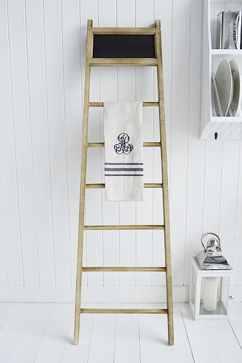 towel ladder for tea towels and oven mitts