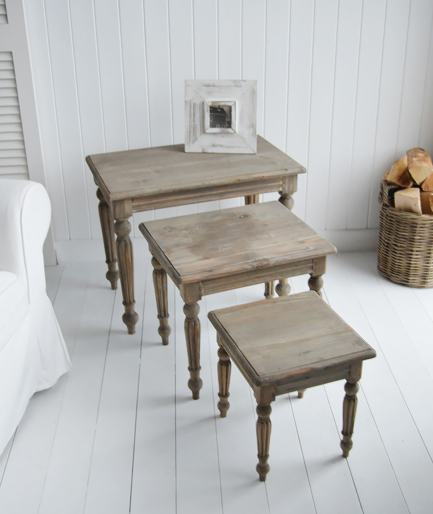 Amity rustic Reclaimed Pine set of 3 nesting tables