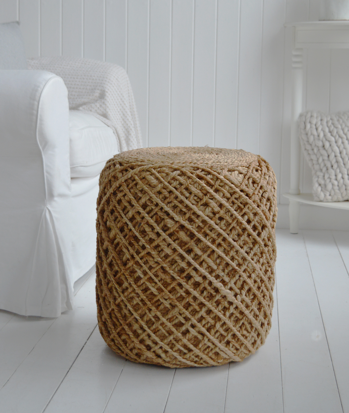 Use the Bayport as a versatile seat or side table in living rooms, bedrooms, or hallways.