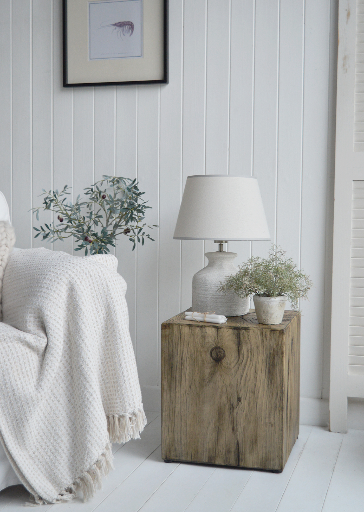 Add natural tone and texture to your coastal interiors with this beautifully crafted side table.