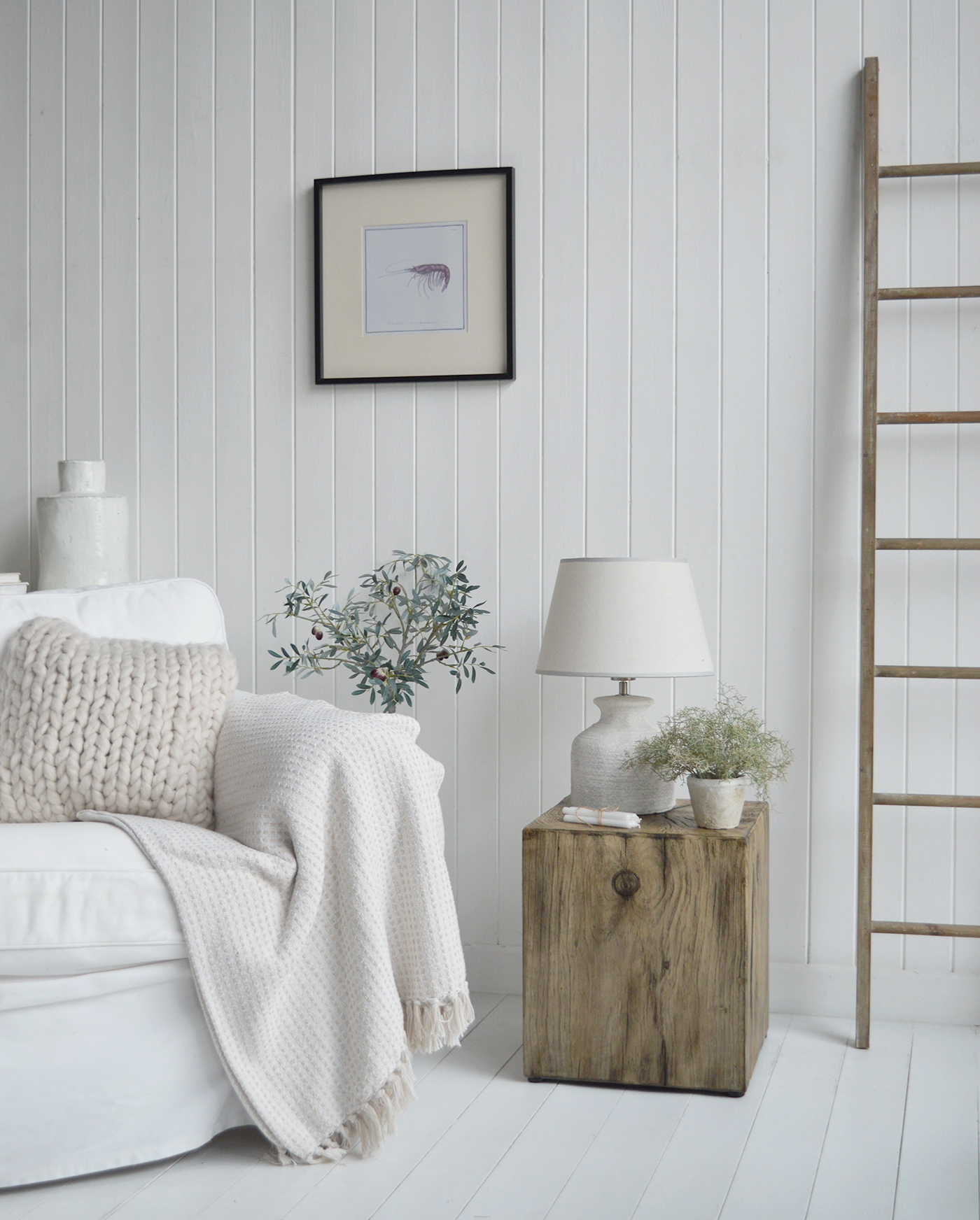 Its sturdy, cube design brings warmth and rustic elegance to coastal and farmhouse interiors.