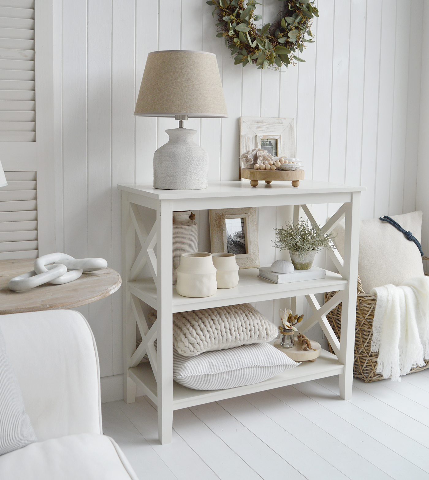 Ideas and tips on how to decorate your seaside holiday home with coastal furniture and beach house home decor pieces