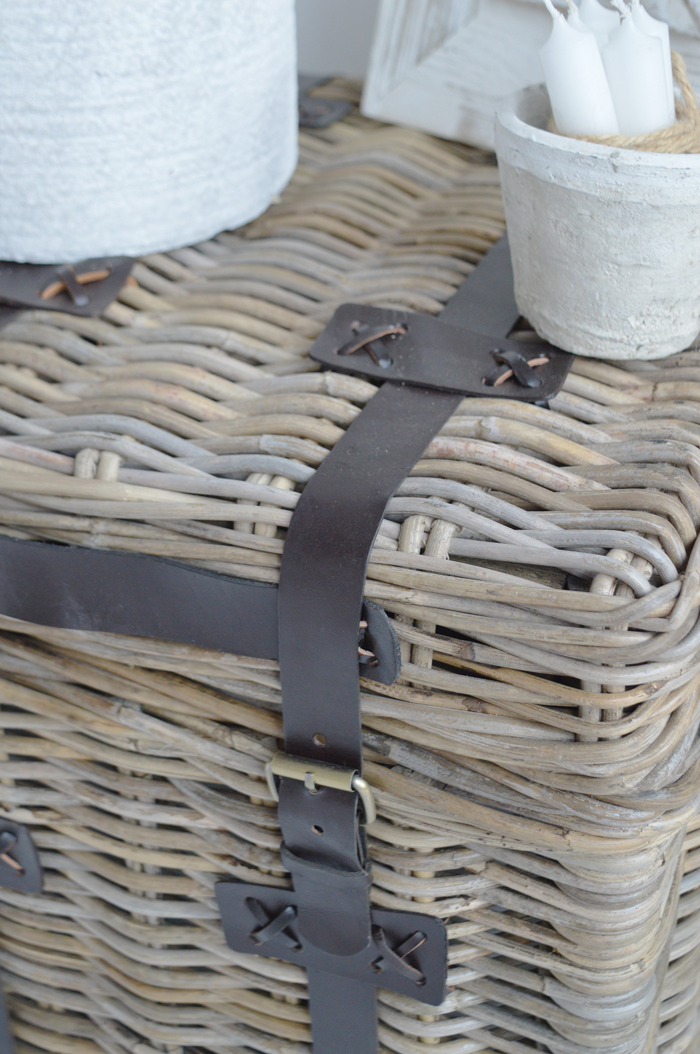 Its weathered finish pairs beautifully with white, ivory and sandy tones for a relaxed coastal look.